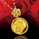 ハローキティと薔薇の金貨　宝飾純金ペンダント