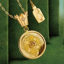 ディズニー『ふしぎの国のアリス』70周年記念　アリスのゴールドアニバーサリー 純金コインとダイヤモンドの宝飾ペンダント